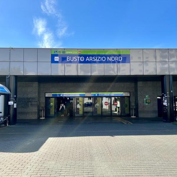 Апартаменты Attico Vicino Milano, Mxp, Rho Fiera Бусто-Арсизио Экстерьер фото